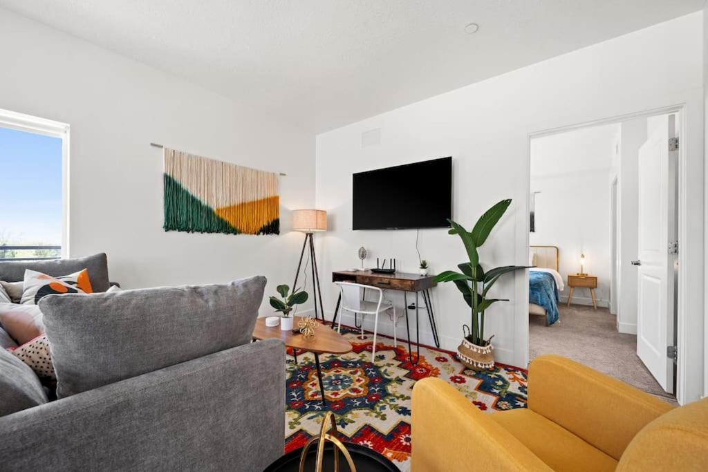 Lux 2 Bd Boho In Heart Of Slc *